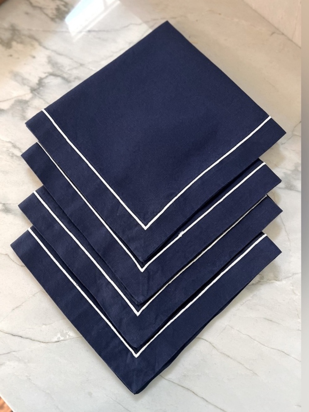 LIKE NEW Kate Spade Napkin Set of 4